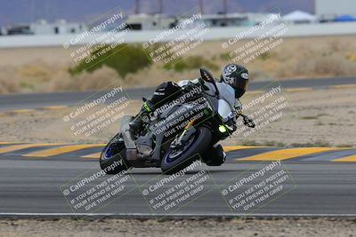 media/Jan-14-2023-SoCal Trackdays (Sat) [[497694156f]]/Turn 4 Set 2 (1030am)/